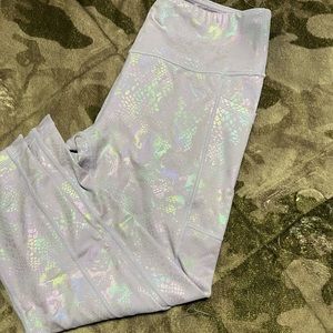 Glisten Here leggings Cvg medium Capri new

Constantly varied gear